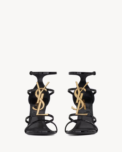Cassandra sandals in patent leather